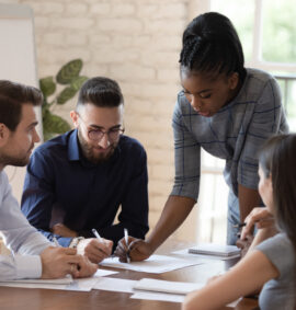 6M4985 - 6M4587 Business Management Major Award training course